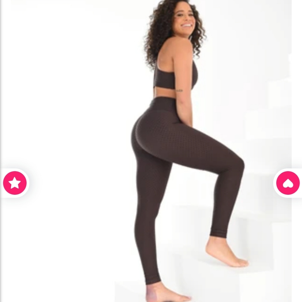 ISO *LOOKING TO BUY* CHOCOLATE BOOTY BY BRABRANT - Picture 1 of 1